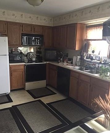 5th image of 2209 High Bush Cir #2209