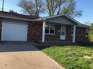 706 W Sherman St, Bethalto, IL