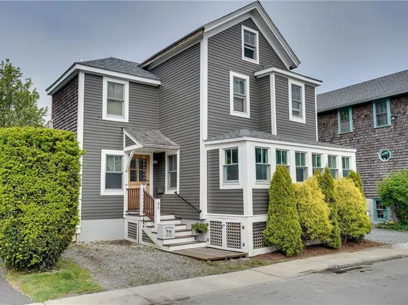 45 Burnside Ave, Newport, RI 02840