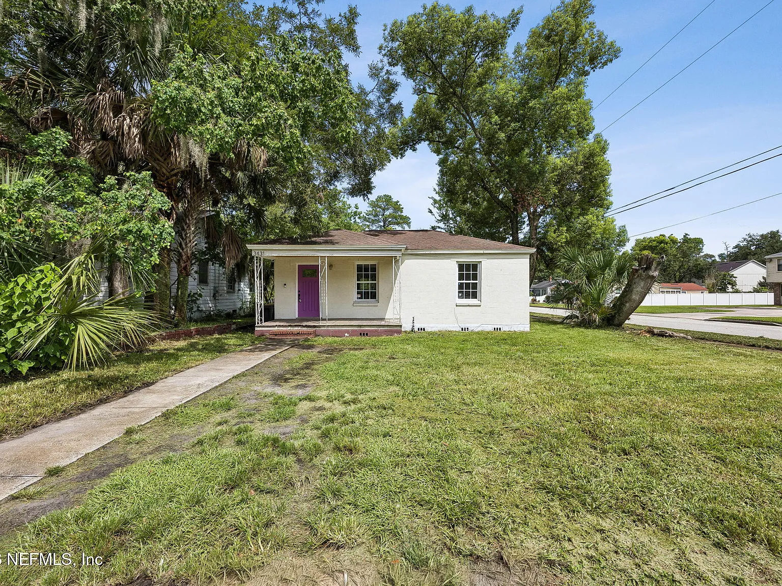 2 bed, 1.0 bath, 704 sqft, $1,425 — Photo 1