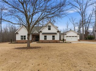 246 Emmaline Ln, Jefferson, GA 30549