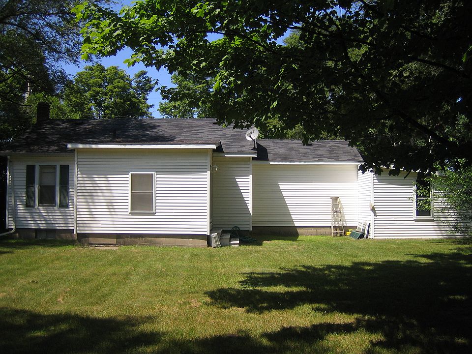 2nd image of 428 W Hoffman St