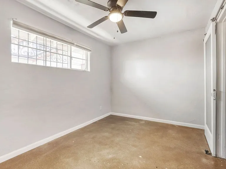 1326 W Monroe St — Photo 9