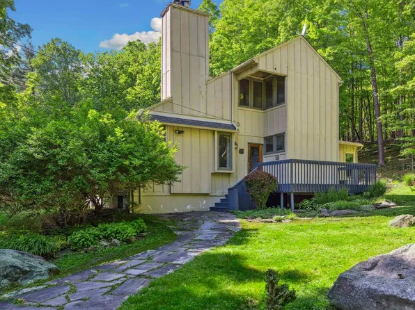 48 Cooper Hollow, Woodstock, NY 12498