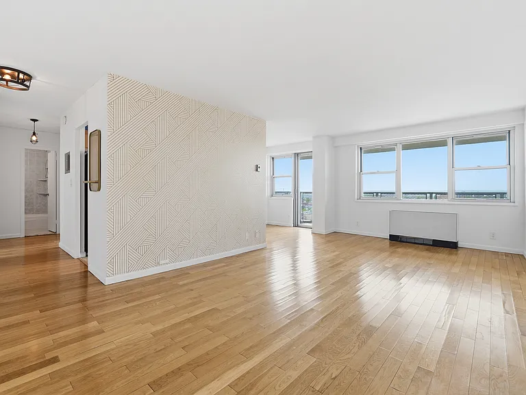 6600 Boulevard East #22F — Photo 4