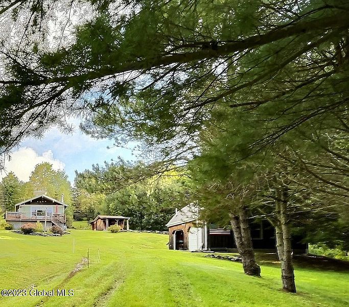 2nd image of 1037 W Murphy Hill Road