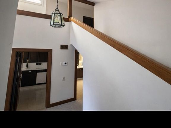 5th image of 153 Columbine Rd