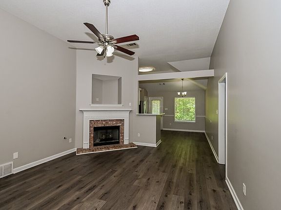 3rd image of 215 Garden Springs Dr