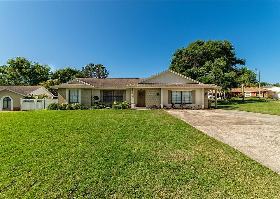 1st image of 15608 Hidden Lake Cir