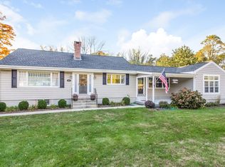 207 Rope Ferry Rd, Waterford, CT 06385