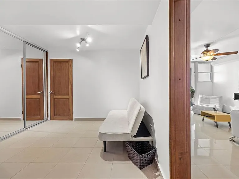 14 Calle Marseilles #3D — Photo 12