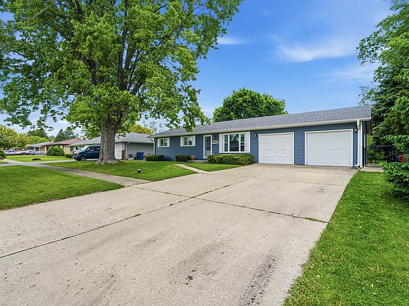 3rd image of 3130 Joann Dr