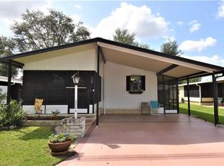 35214 Lindsey Ln, Zephyrhills, FL 33541