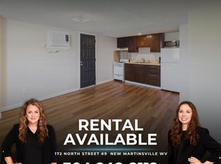 172 North St APT 9, New Martinsville, WV 26155