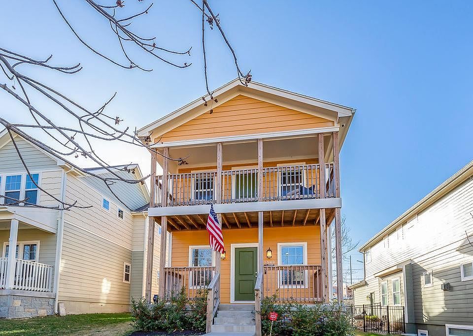 1st image of 2548 Tracy Ave
