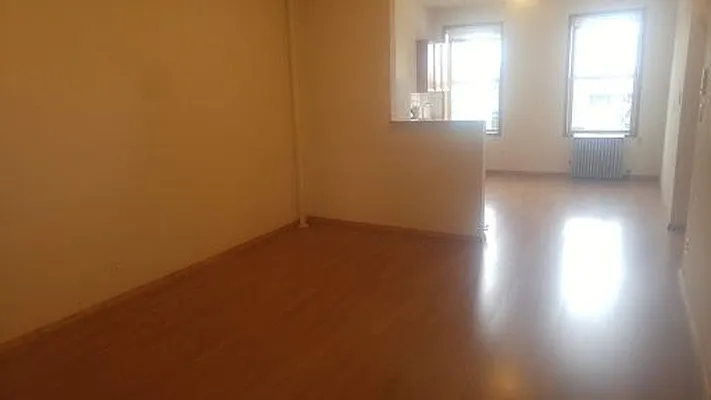 Rented by Brick Real Estate | media 4