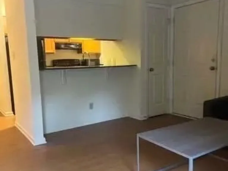 1722 Brice St #C — Photo 7