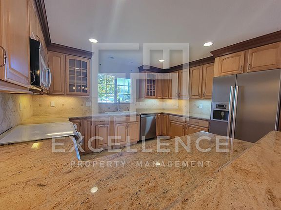 3rd image of 1818 Curtner Ave