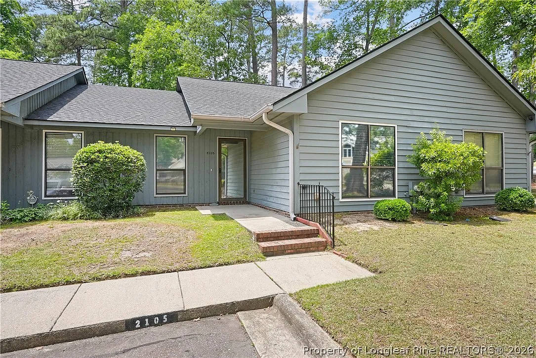 2 bed, 2.0 bath, 963 sqft, $1,425 — Photo 2