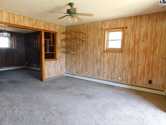 2nd image of 223 E 2nd St