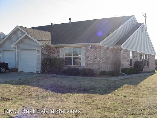 1st image of 1624 High Cir #1628