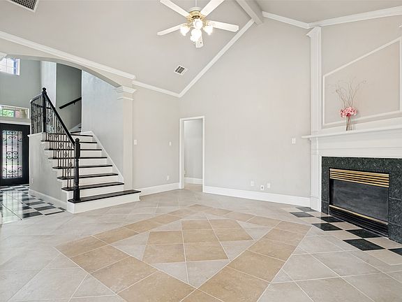 5th image of 3631 Mackenzie Ln