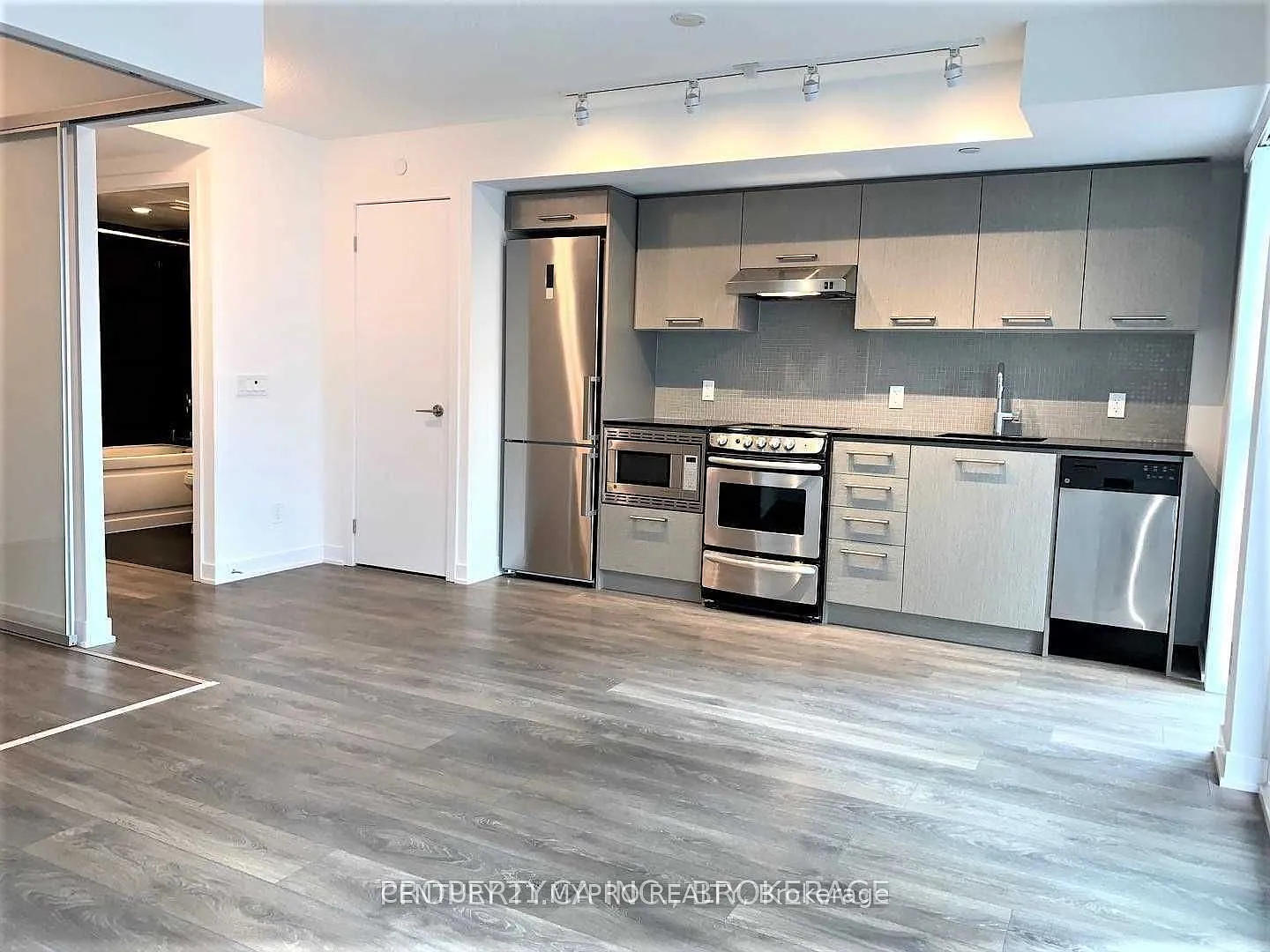 Noir Residences — Photo 4