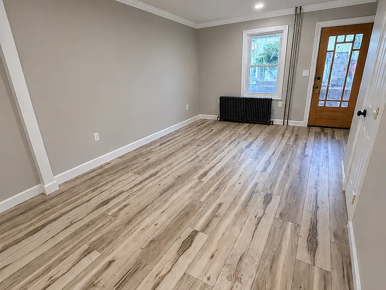 621 Pear St — Photo 6