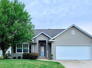 10305 Winterwood Dr, Zeeland, MI 49464