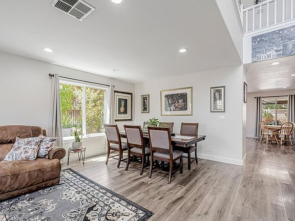 4th image of 615 Heron Dr