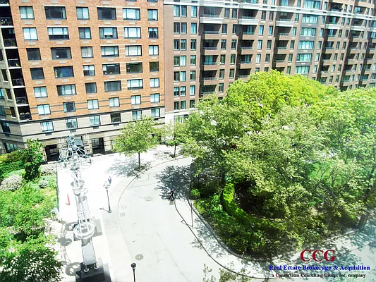 Rented by CCG Real Estate Brokerage | media 25