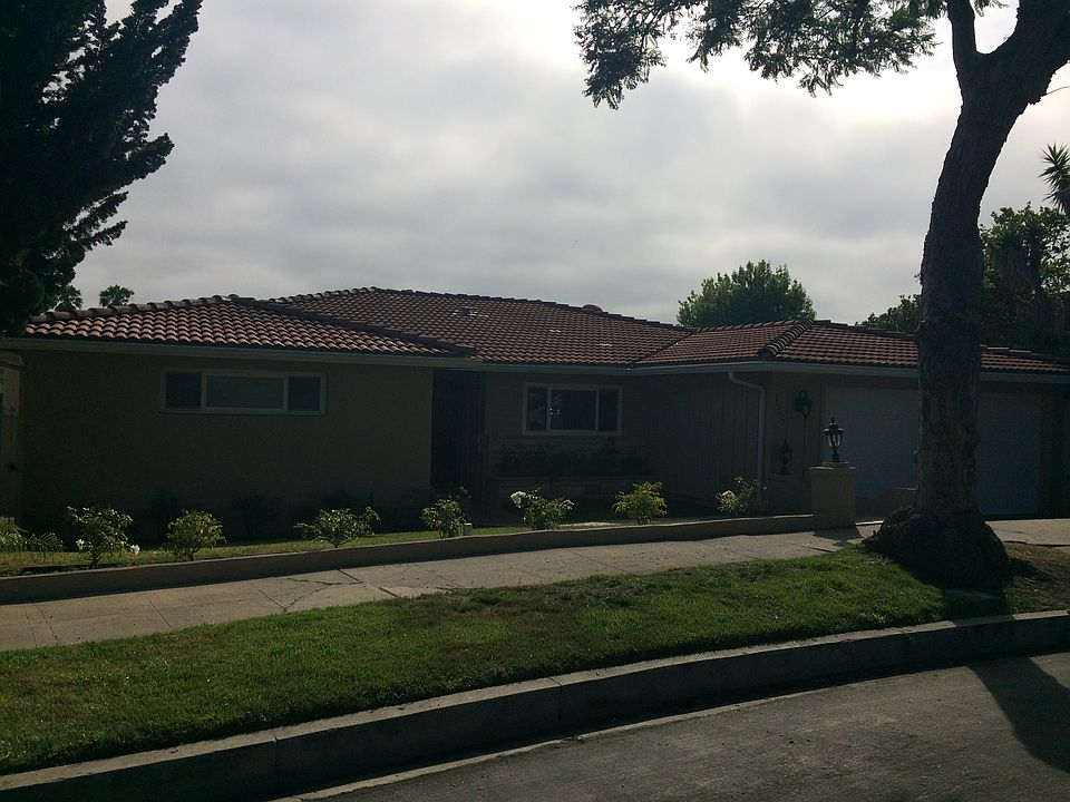 1st image of 1557 Edris Dr