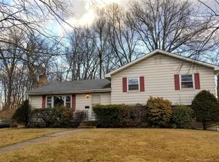 165 W Ridge Dr, West Hartford, CT 06117