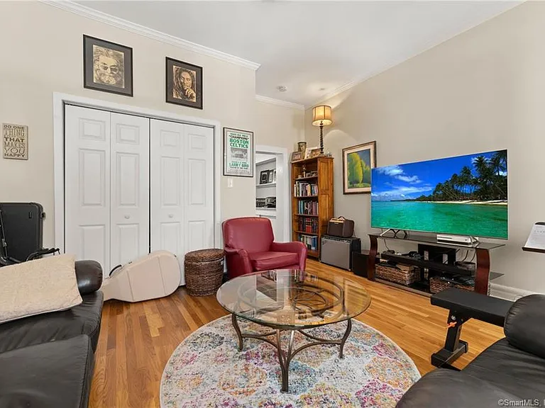 212 Wooster St #1 — Photo 6