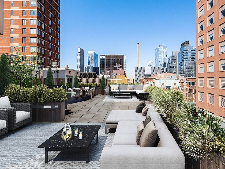 1st image of 462 W 58th St Penthouse C