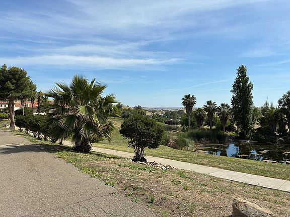 4th image of 9663 Fachada Way
