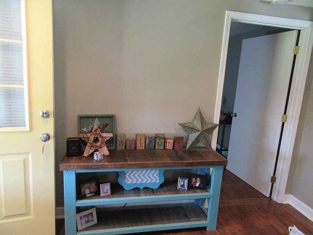 2 bed, 856 sqft, $1,200 — Photo 2