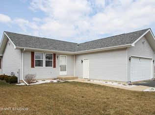 1512 9th St, Harvard, IL 60033