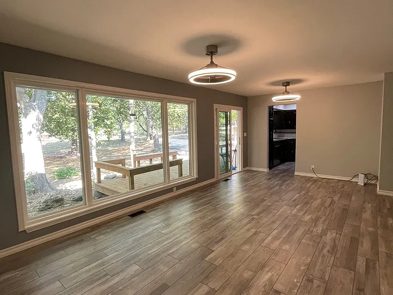 106 Oak Hills Dr — Photo 5