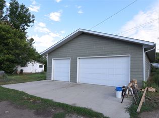 601 21st St, Black Eagle, MT 59414