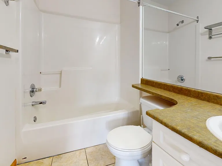 10025 Gordon Ave — Photo 18