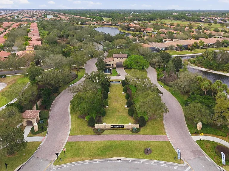 12882 SW Taranto Way — Photo 30
