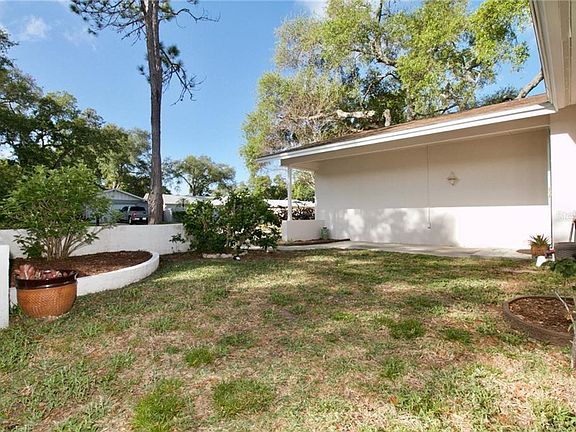 3rd image of 13489 Las Palmas Dr