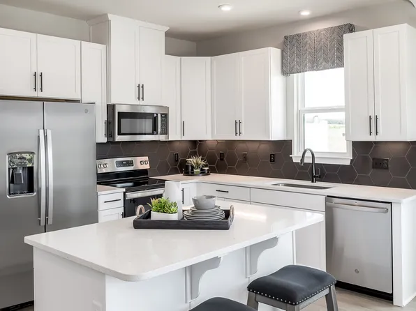 5 Vincent Way, Moorestown, NJ 08057