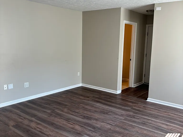 1150 Chapman Ln #40 — Photo 5