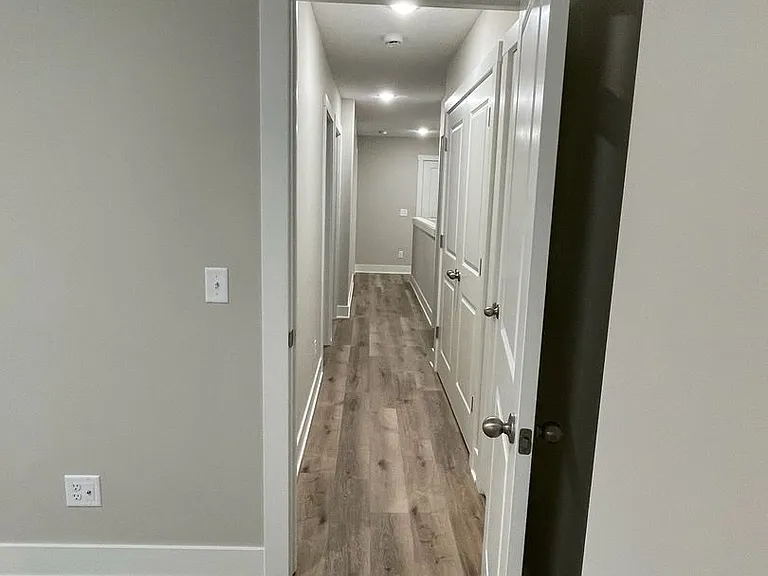 2093 Dowd St — Photo 11