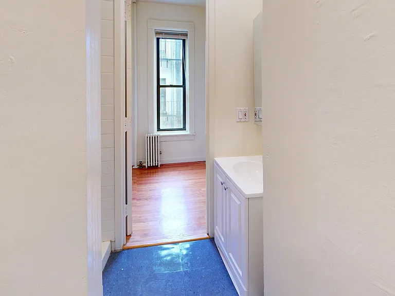 303 E 76th St #15 — Photo 8