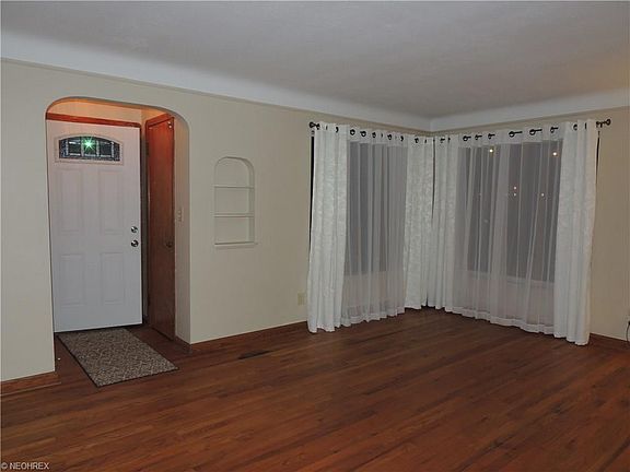 4th image of 4398 W 229th St