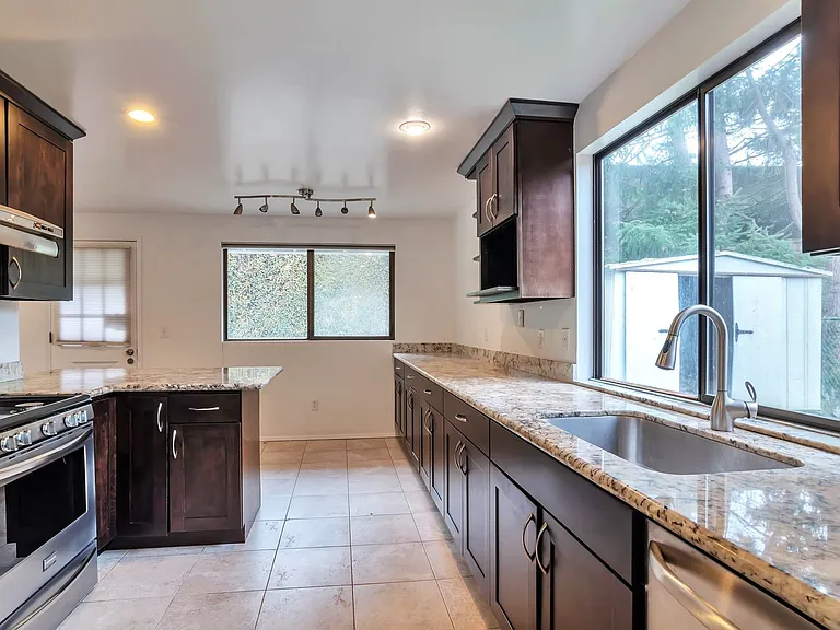 9606 241st Pl SW — Photo 17
