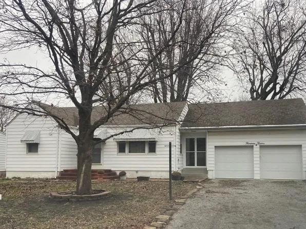 1412 Columbia Rd, Dupo, IL 62239